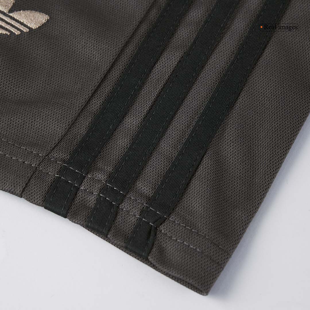 Set Tricouri Fotbal Real Madrid Treilea 2024/25 Pentru Copii.